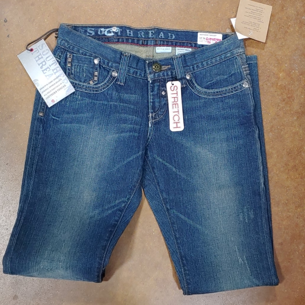 Southern Thread Demi - Picture 2 of 3